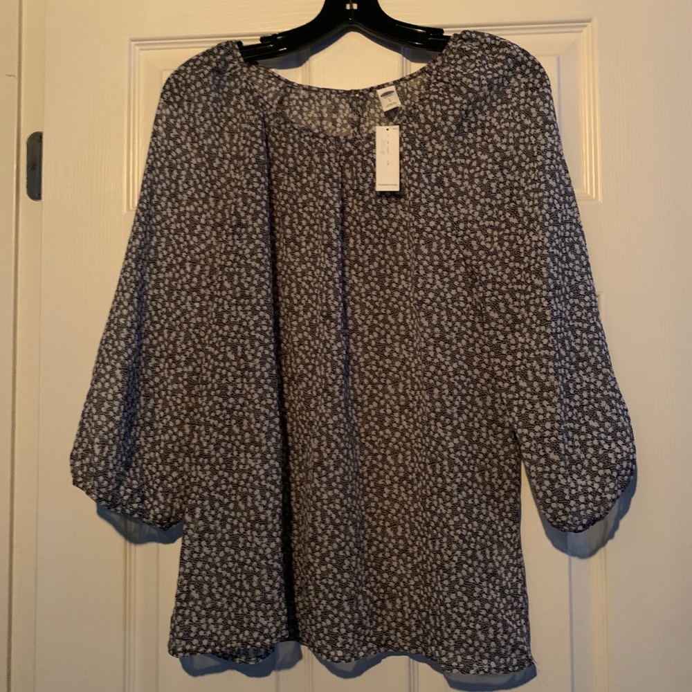 Old Navy women’s large long sleeved blouse NWT